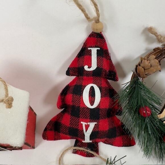 Christmas Plaid Ornaments Lot/Bundle Barns-Reindeer-Trees-Wreath-Holiday - Picture 4 of 16